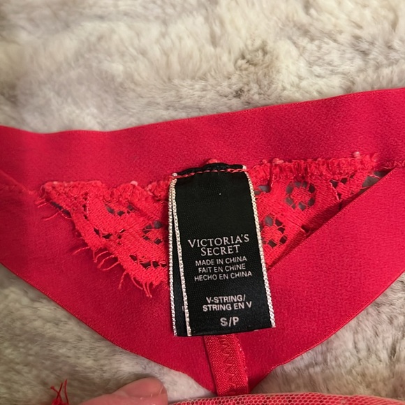 Victoria’s Secret Very Sexy rare SET push up bra v-string thong 32b S - Picture 7 of 9